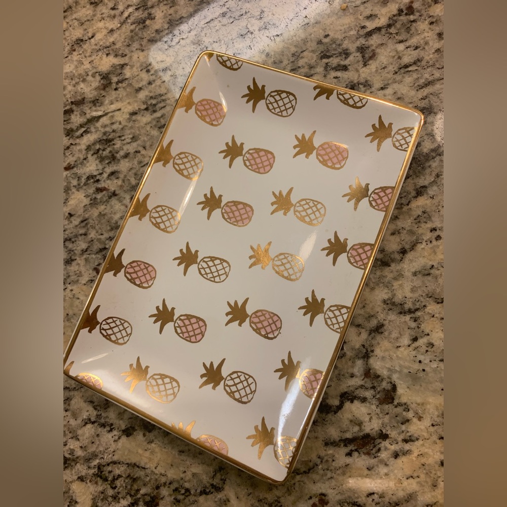 PINEAPPLE JEWELRY PLATE